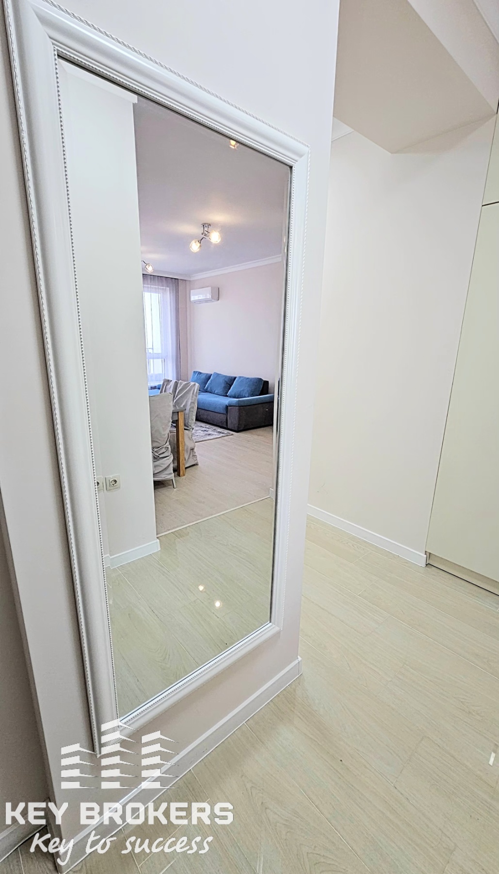 Обзаведен апартамент с една спалня, подово отопление. Панорама море! ж.к."Изгрев", гр.Бургас - Image 15