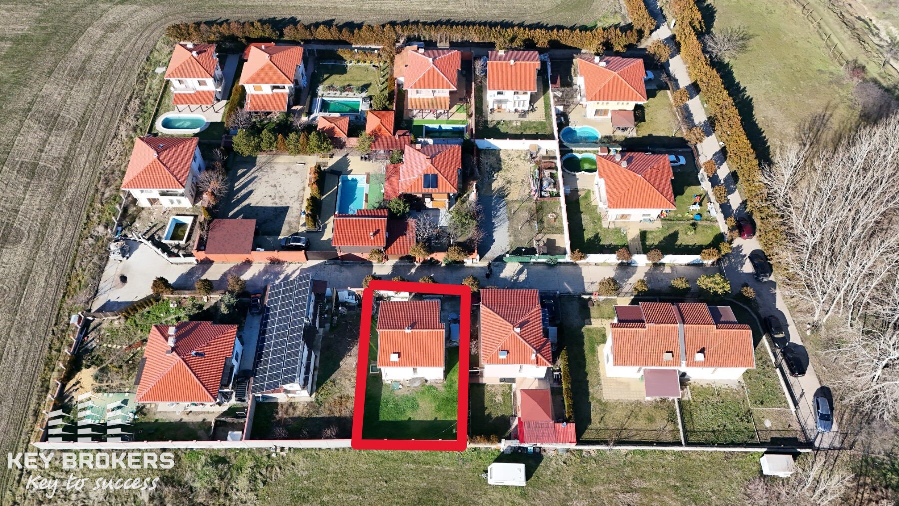 Самостоятелна къща с 3 спални, 2 бани и голям озеленен двор, с.Гюльовца, обл.Бургас - Image 26