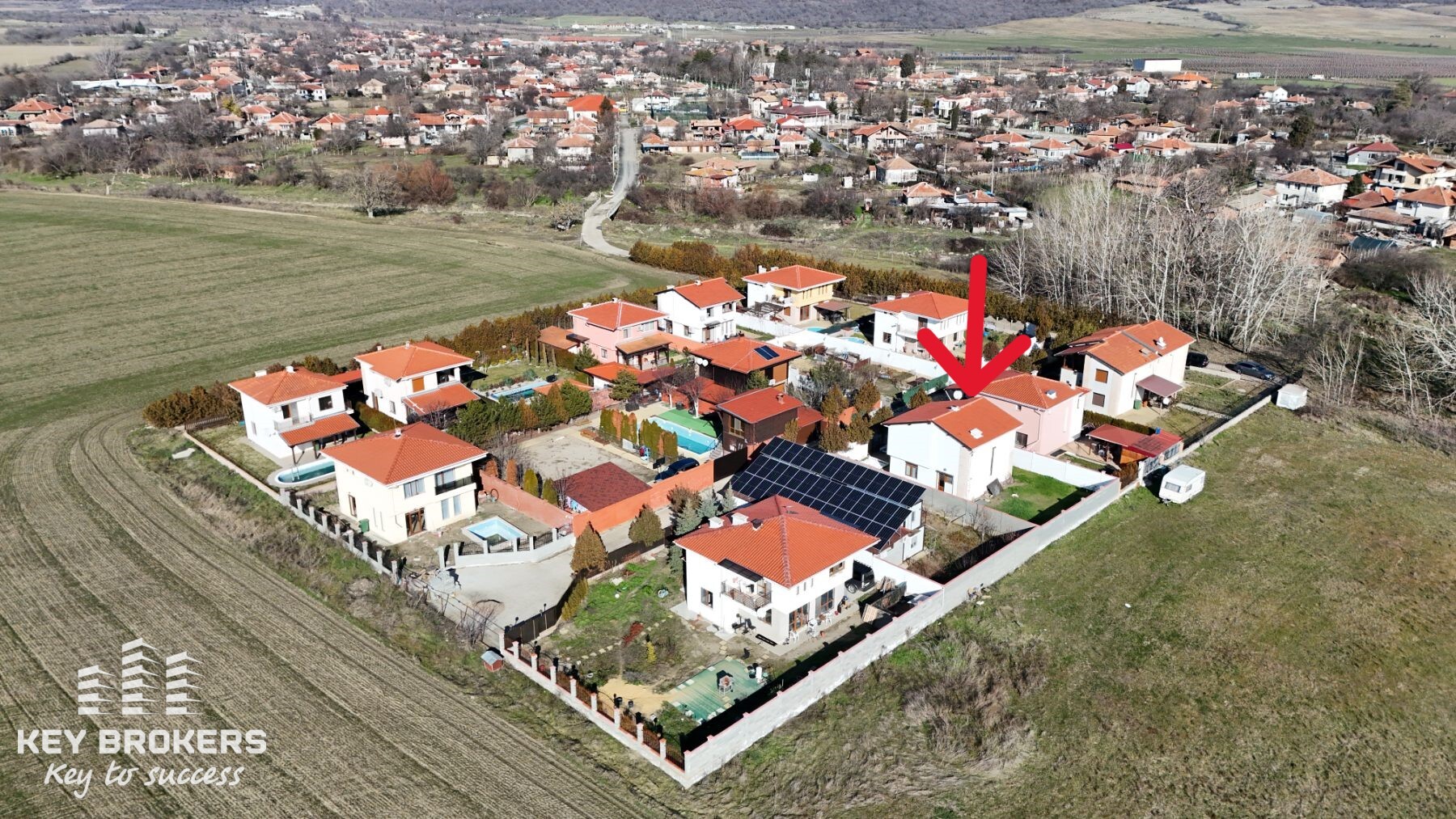 Самостоятелна къща с 3 спални, 2 бани и голям озеленен двор, с.Гюльовца, обл.Бургас - Image 27