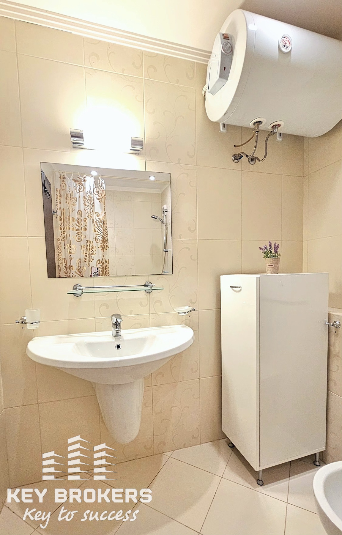 Уют и простор на първа линия море! гр.Поморие - Image 12