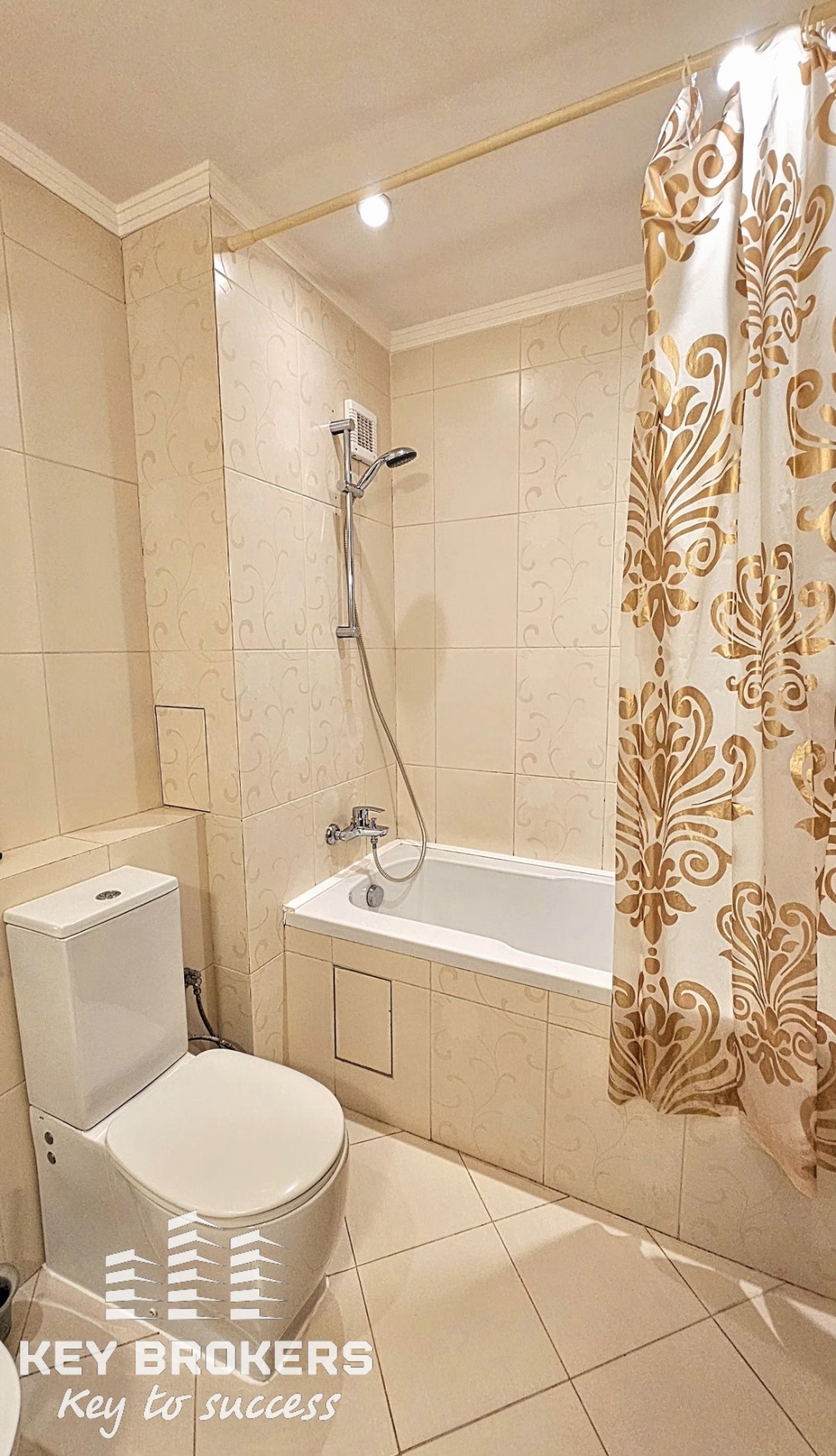 Уют и простор на първа линия море! гр.Поморие - Image 13